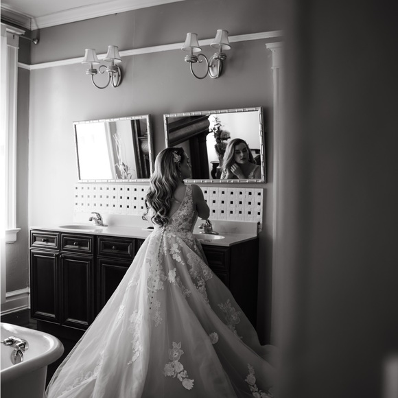 Meet your Posher, Meaghan - Picture 3 of 12